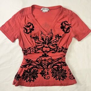 Kay Unger Coral Short Sleeve V-Neck Top with Ruched Waist and Black Damask Print